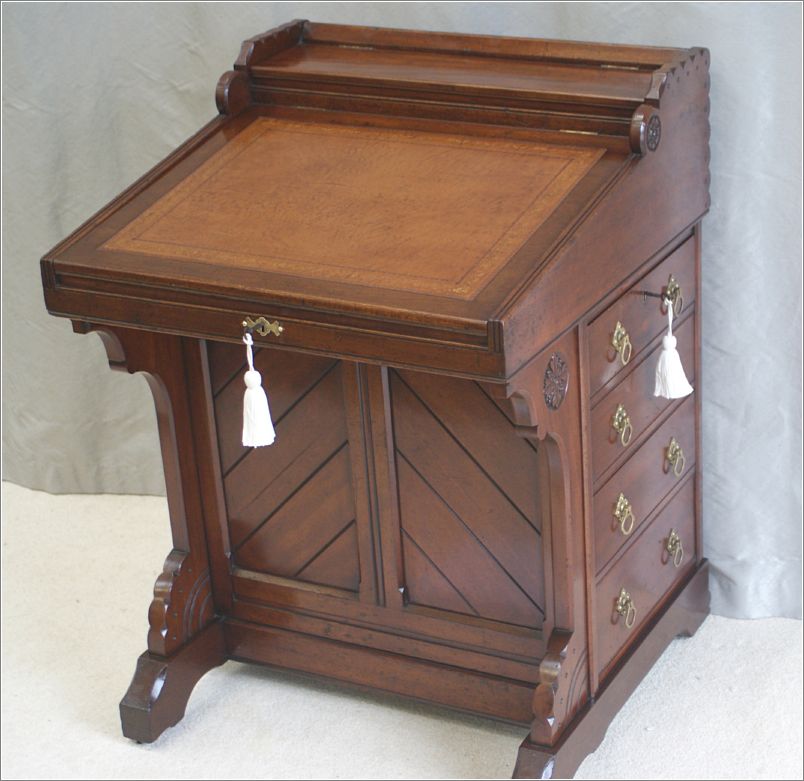 4027 Antique Walnut Arts & Crafts Davenport Desk (3)